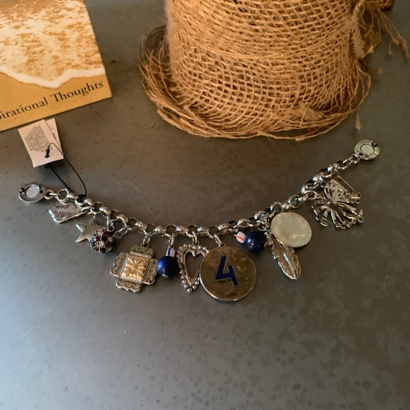 Chico, NEW WITH TAGS, Bracelet, AMERICANA COLLECTION, magnetic closure. - Picture 2 of 9